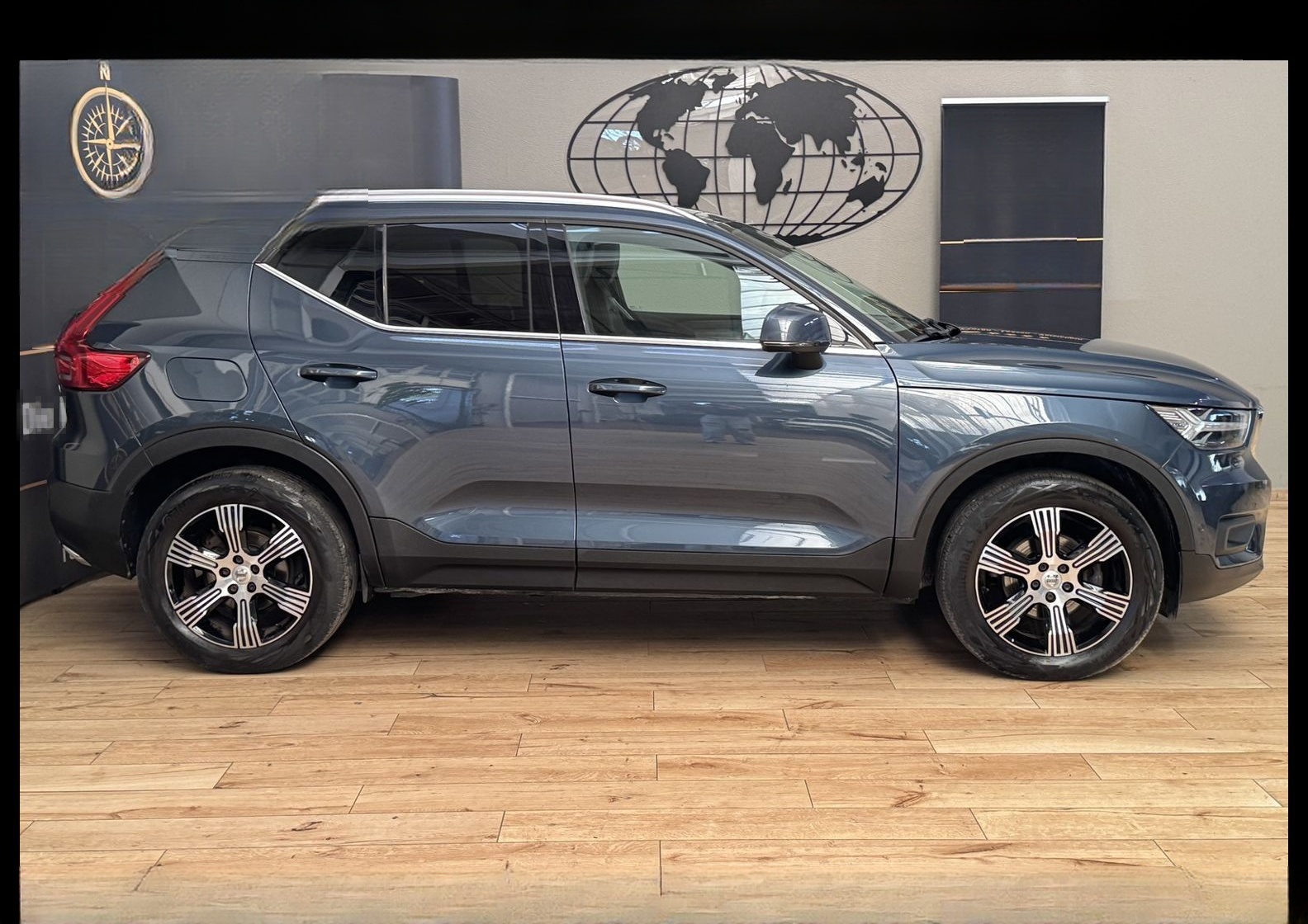 Volvo XC40 D3 Inscription LED*AHK*Leder*StHz*Pano*BLIS foto 7