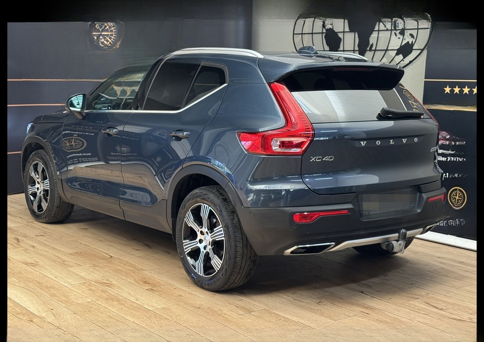 Volvo XC40 D3 Inscription LED*AHK*Leder*StHz*Pano*BLIS foto 9