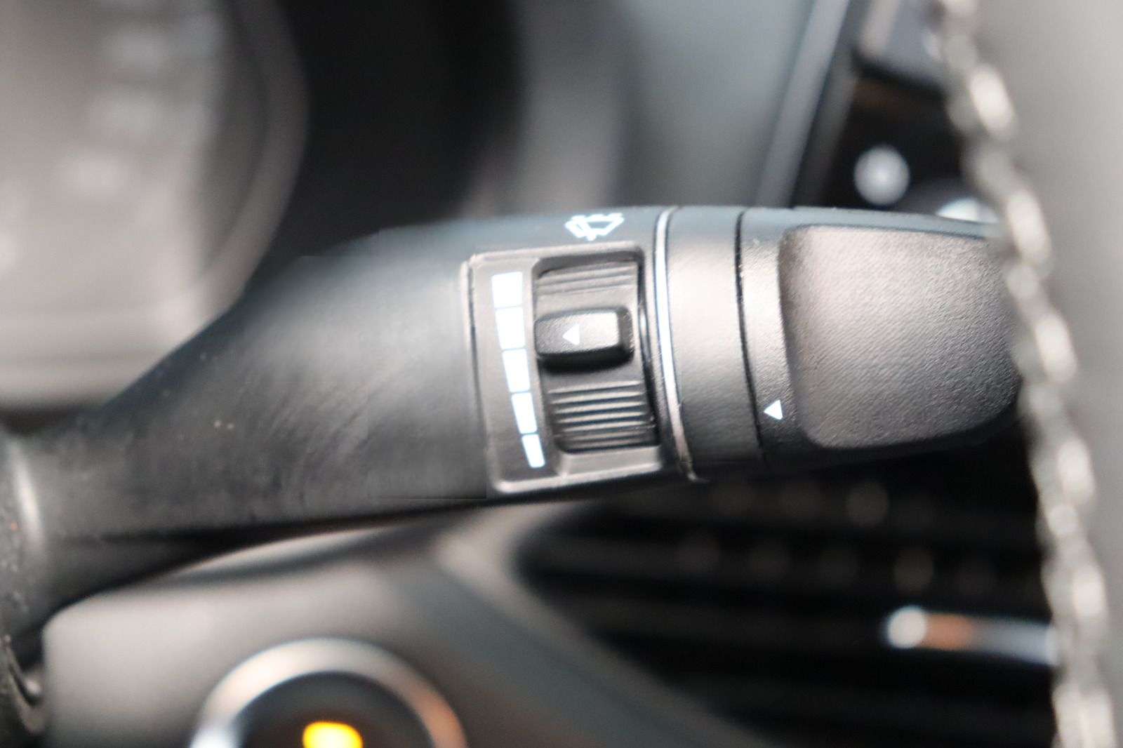 Hyundai i30 1.4 T-GDI N-Line * 1. Hand Werksgarantie bis foto 17