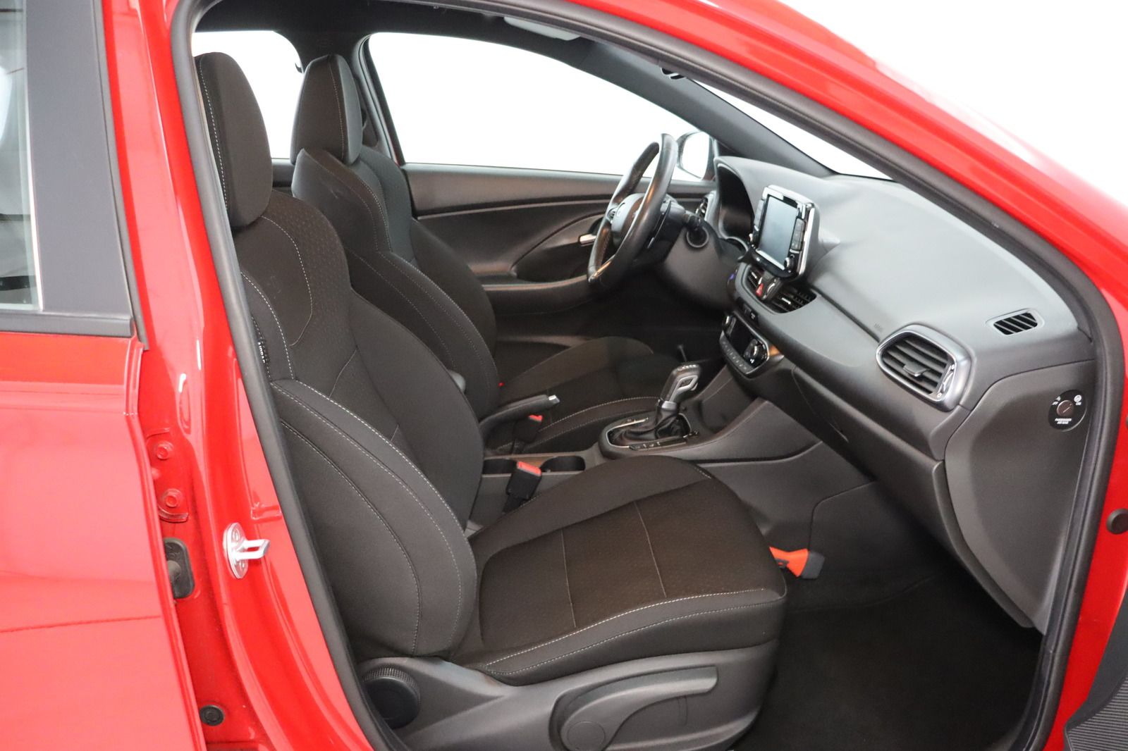 Hyundai i30 1.4 T-GDI N-Line * 1. Hand Werksgarantie bis foto 25