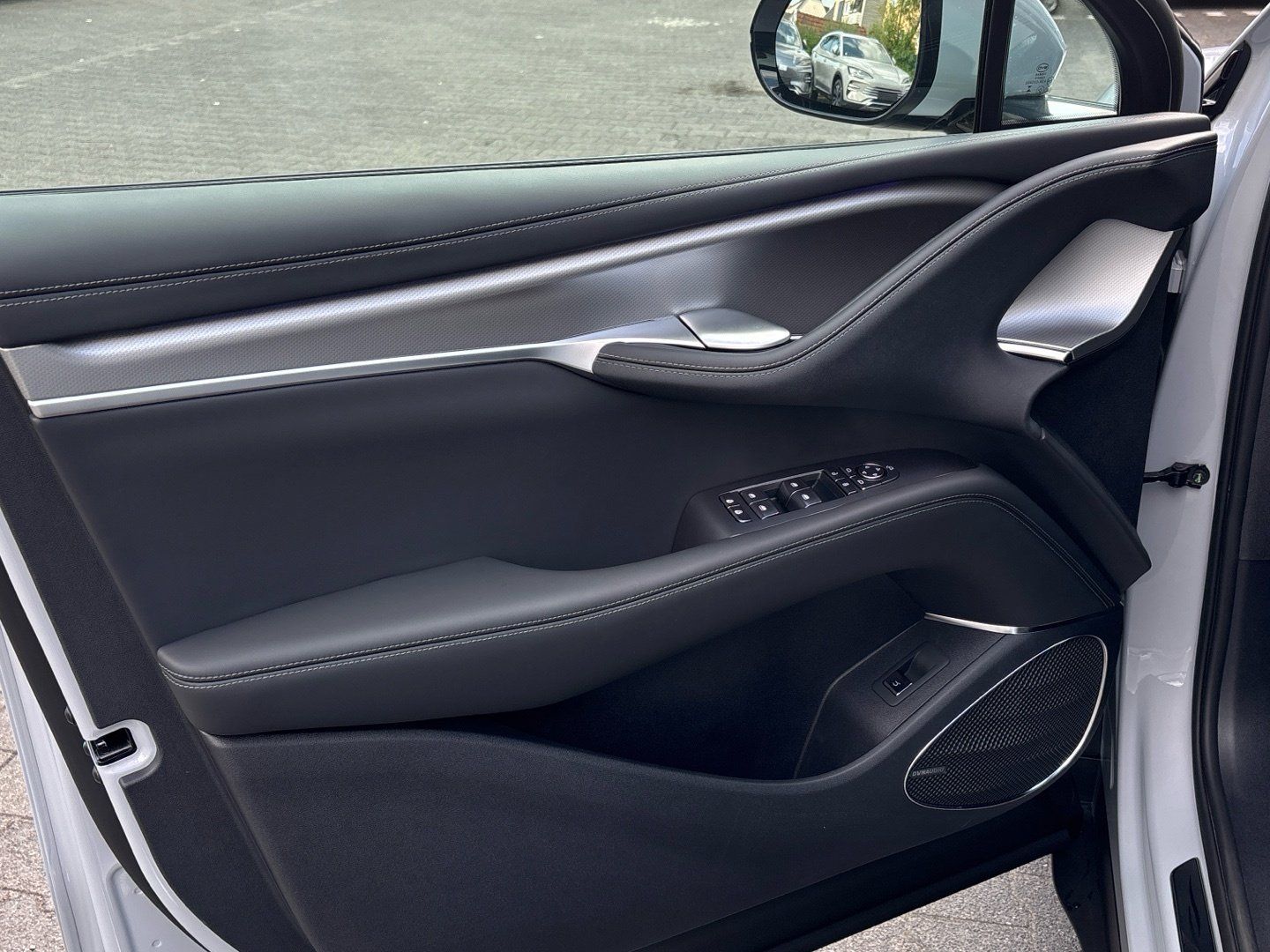 BYD Sealion 7 Design AWD Dynadio Panorama Carplay foto 14