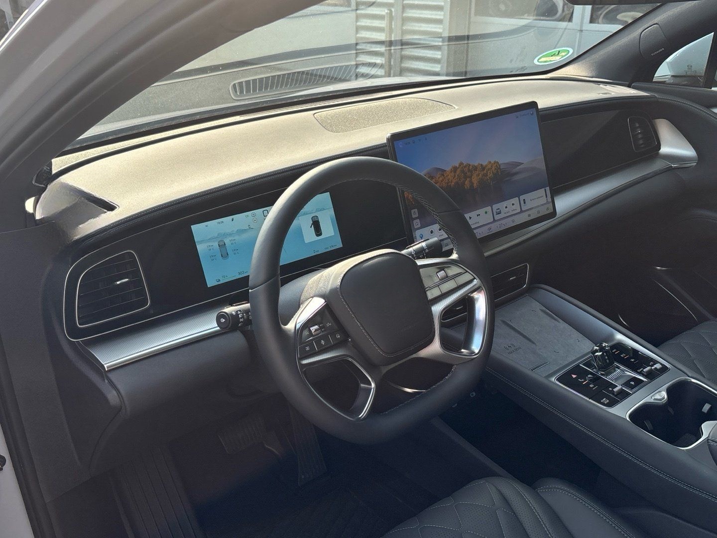 BYD Sealion 7 Design AWD Dynadio Panorama Carplay foto 9