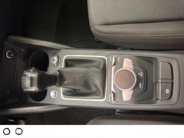 Audi Q2 30 TFSI Schaltgetriebe LED SHZ PDC TEMPO foto 17