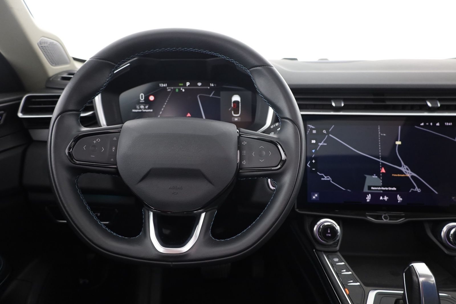 Lynk&Co 01 1.5 TD PHEV Aut. LED ACC 360° Pano foto 16