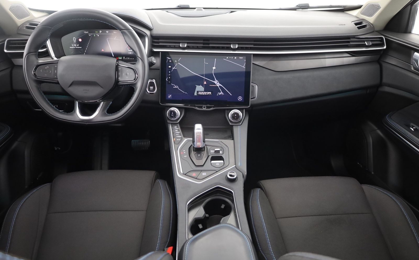 Lynk&Co 01 1.5 TD PHEV Aut. LED ACC 360° Pano foto 9