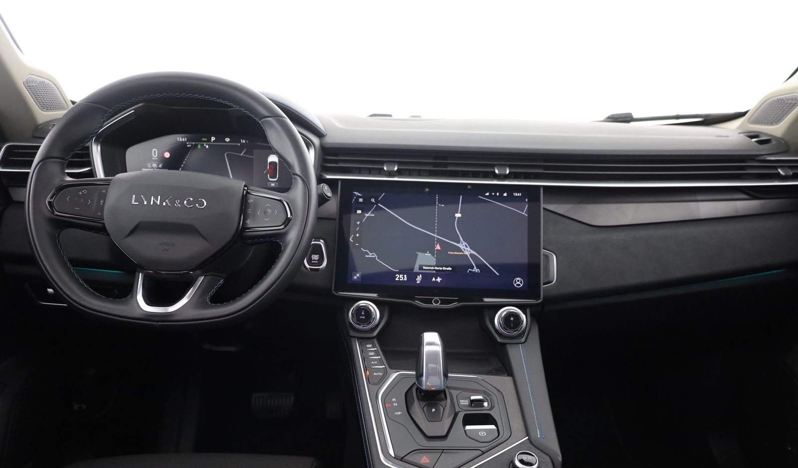 Lynk&Co 01 1.5 TD PHEV Aut. LED ACC 360° Pano foto 10