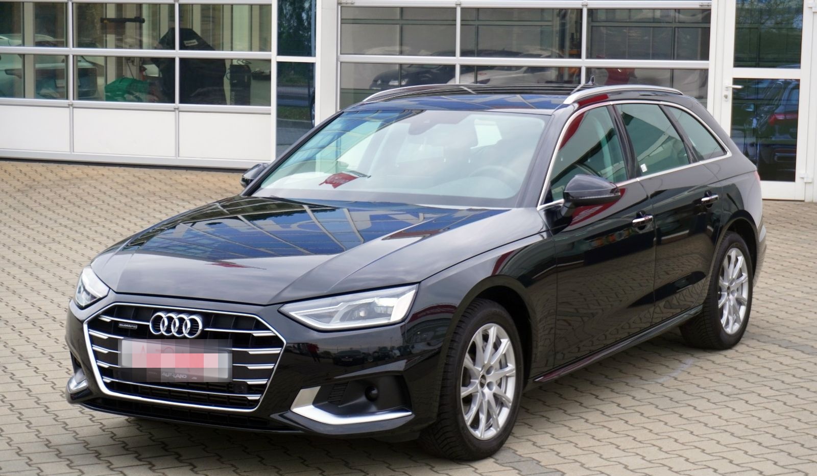 Audi A4 Avant 40 TFSI qu. advanced LED ACC Navi Leder foto 2