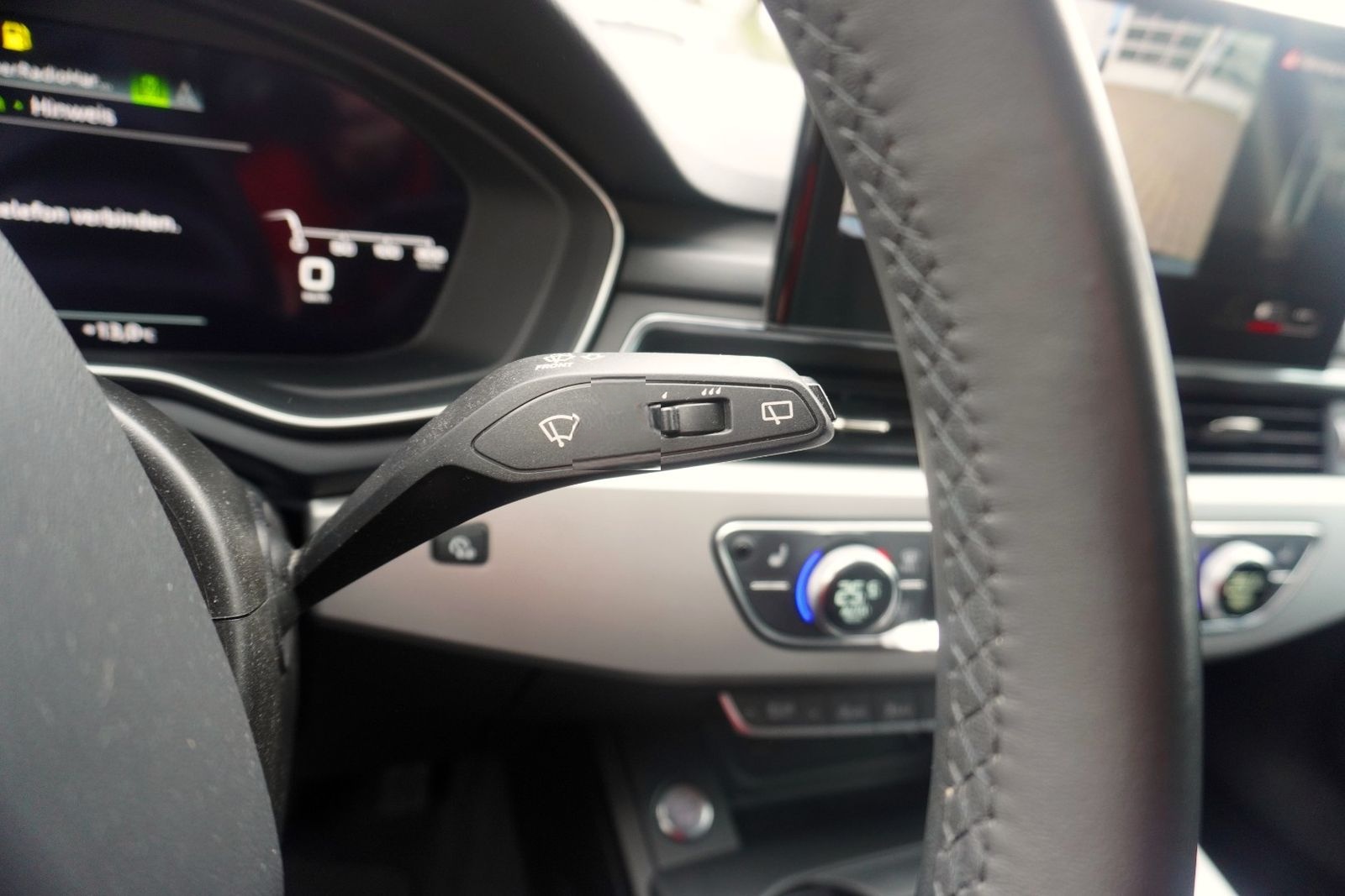 Audi A4 Avant 40 TFSI qu. advanced LED ACC Navi Leder foto 15