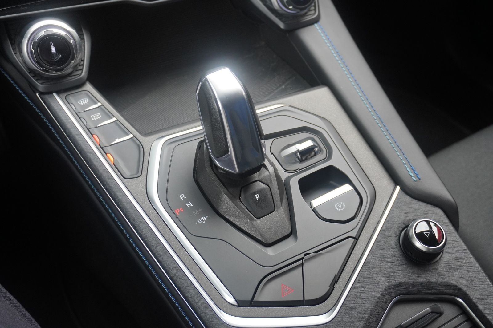 Lynk&Co 01 1.5 TD PHEV Aut. LED ACC 360° Pano foto 25