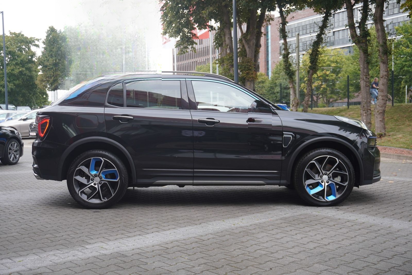 Lynk&Co 01 1.5 TD PHEV Aut. LED ACC 360° Pano foto 5