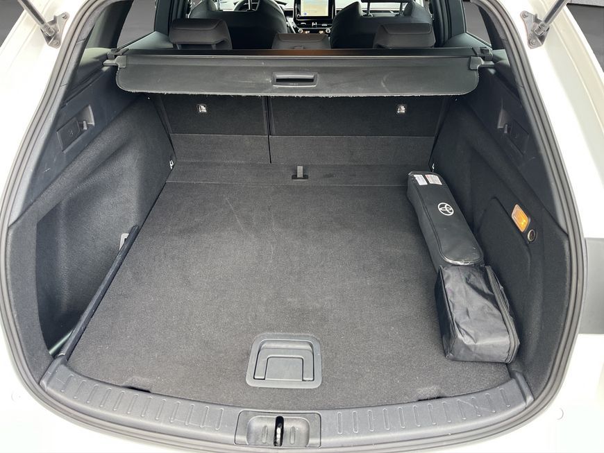 Toyota Corolla 2.0 Hybrid Touring Sports Team Deutschla foto 5
