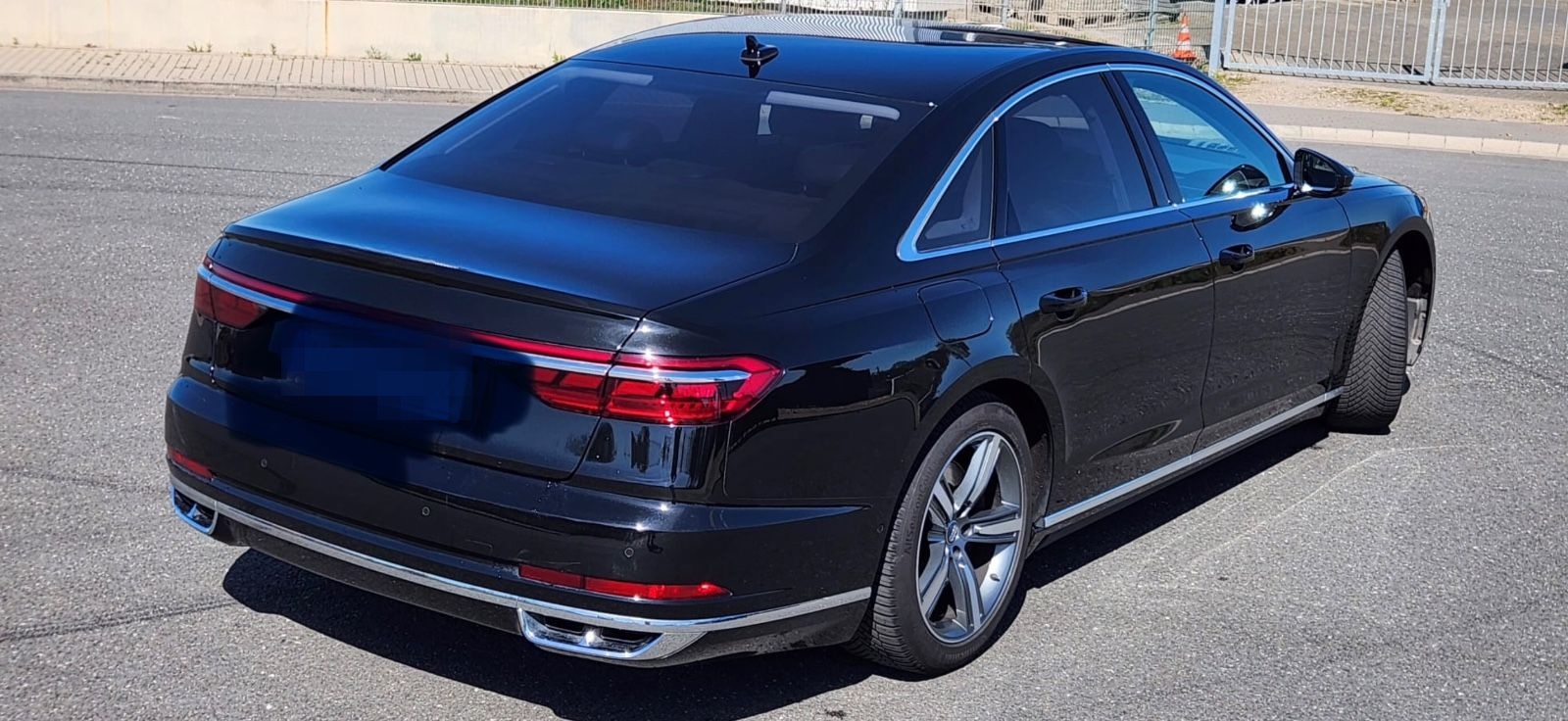 Audi A8 55 TFSI Panorama Komfortsitz Laser 19Zoll B&O foto 2