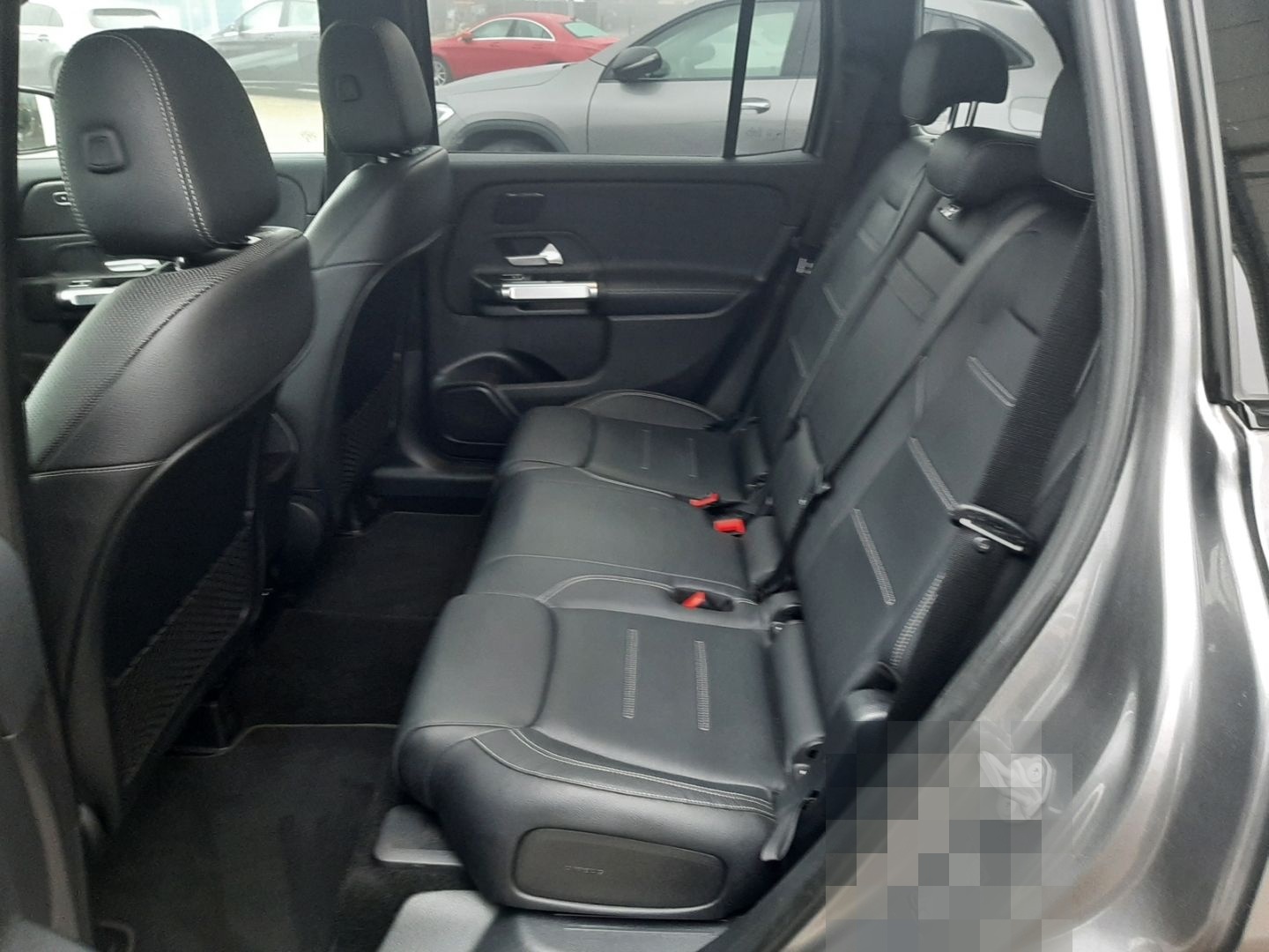 Mercedes-Benz GLB 220 d 4Matic AMG Line AHK+Distronic+MultbLED foto 12