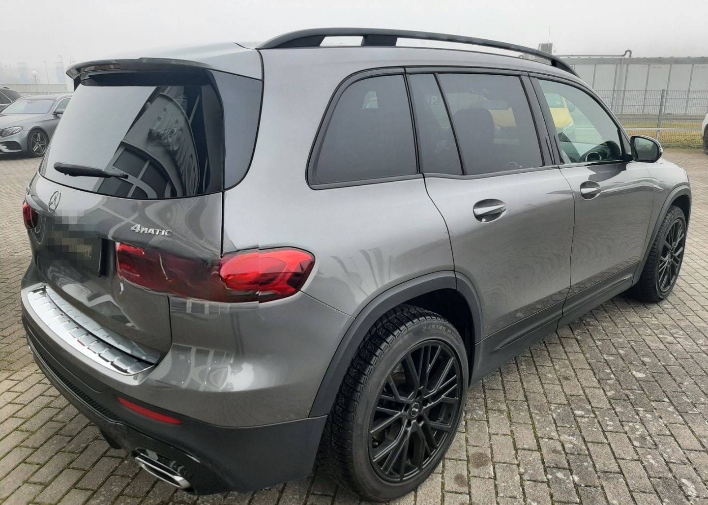 Mercedes-Benz GLB 220 d 4Matic AMG Line AHK+Distronic+MultbLED foto 5