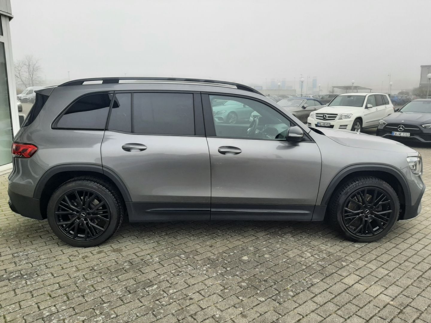 Mercedes-Benz GLB 220 d 4Matic AMG Line AHK+Distronic+MultbLED foto 6