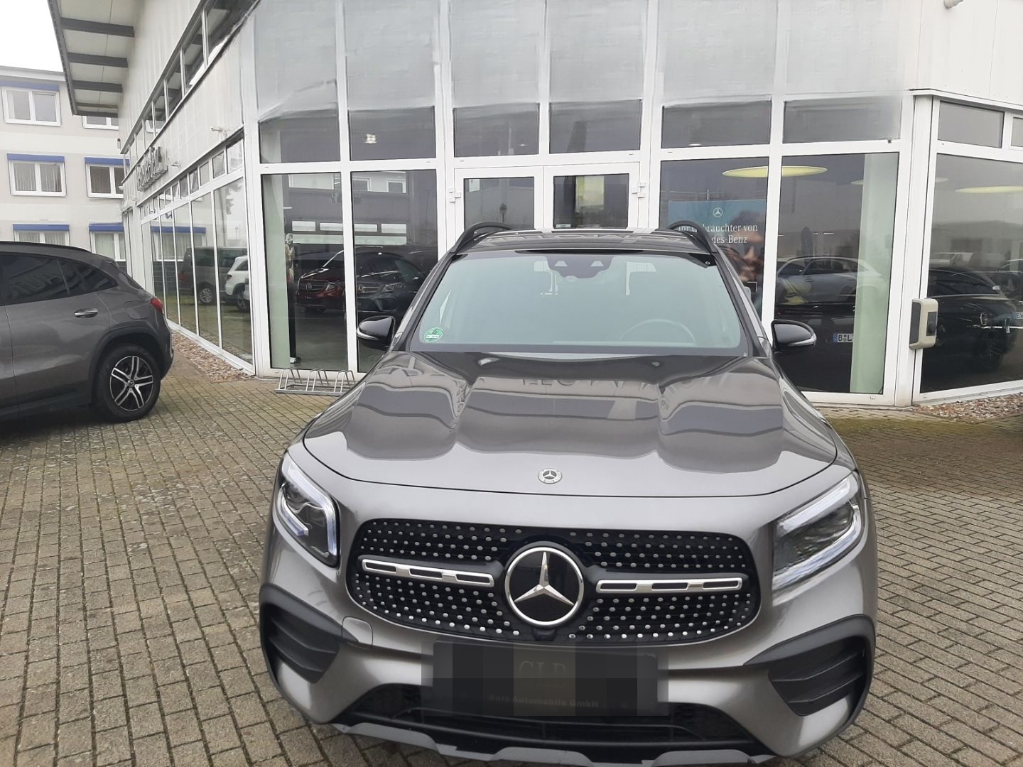 Mercedes-Benz GLB 220 d 4Matic AMG Line AHK+Distronic+MultbLED foto 8