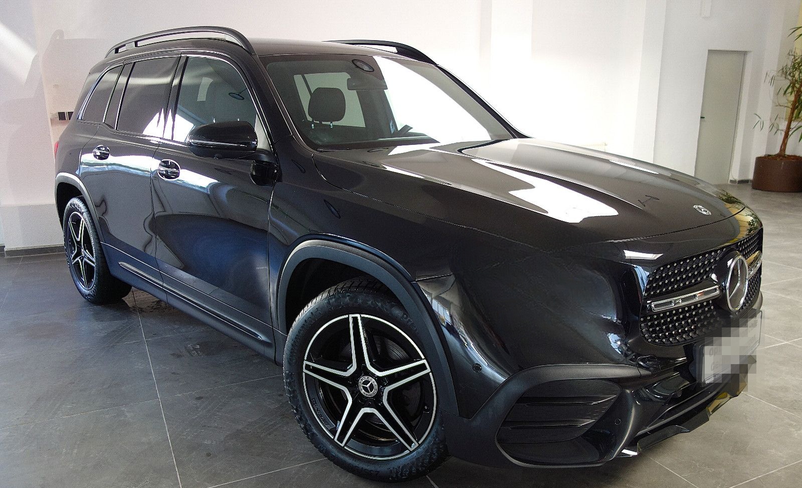 Mercedes-Benz GLB 250 4Matic AMG Line 360°/LED/MBUX/Night/Dist foto 2