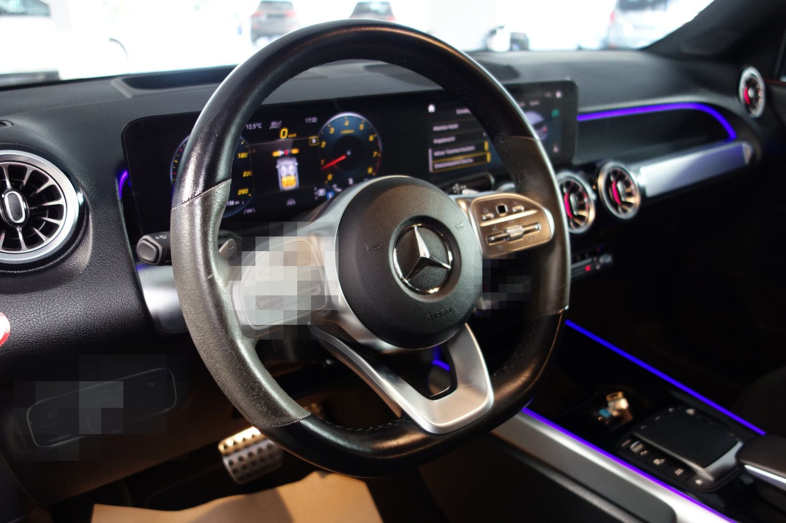 Mercedes-Benz GLB 250 4Matic AMG Line 360°/LED/MBUX/Night/Dist foto 20