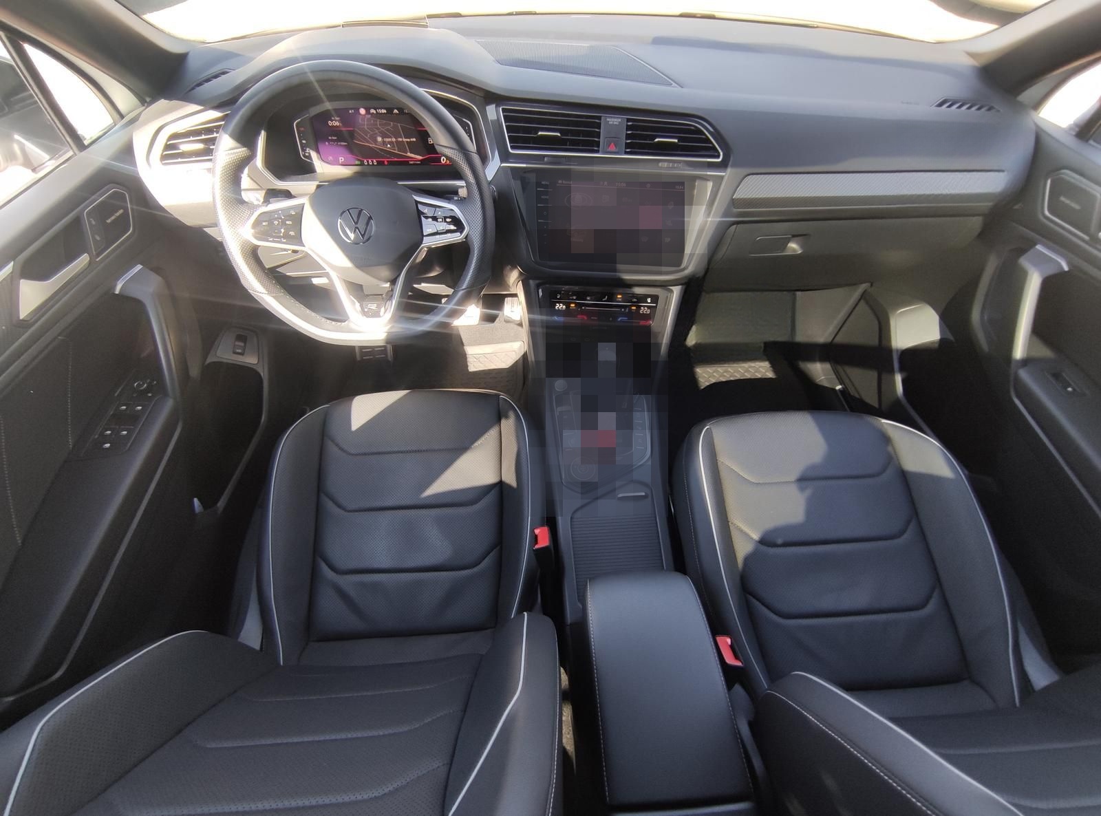 Volkswagen Tiguan R-Line 2.0 TDI+200PS+4M+Pano+AHZV+Standh+ foto 2