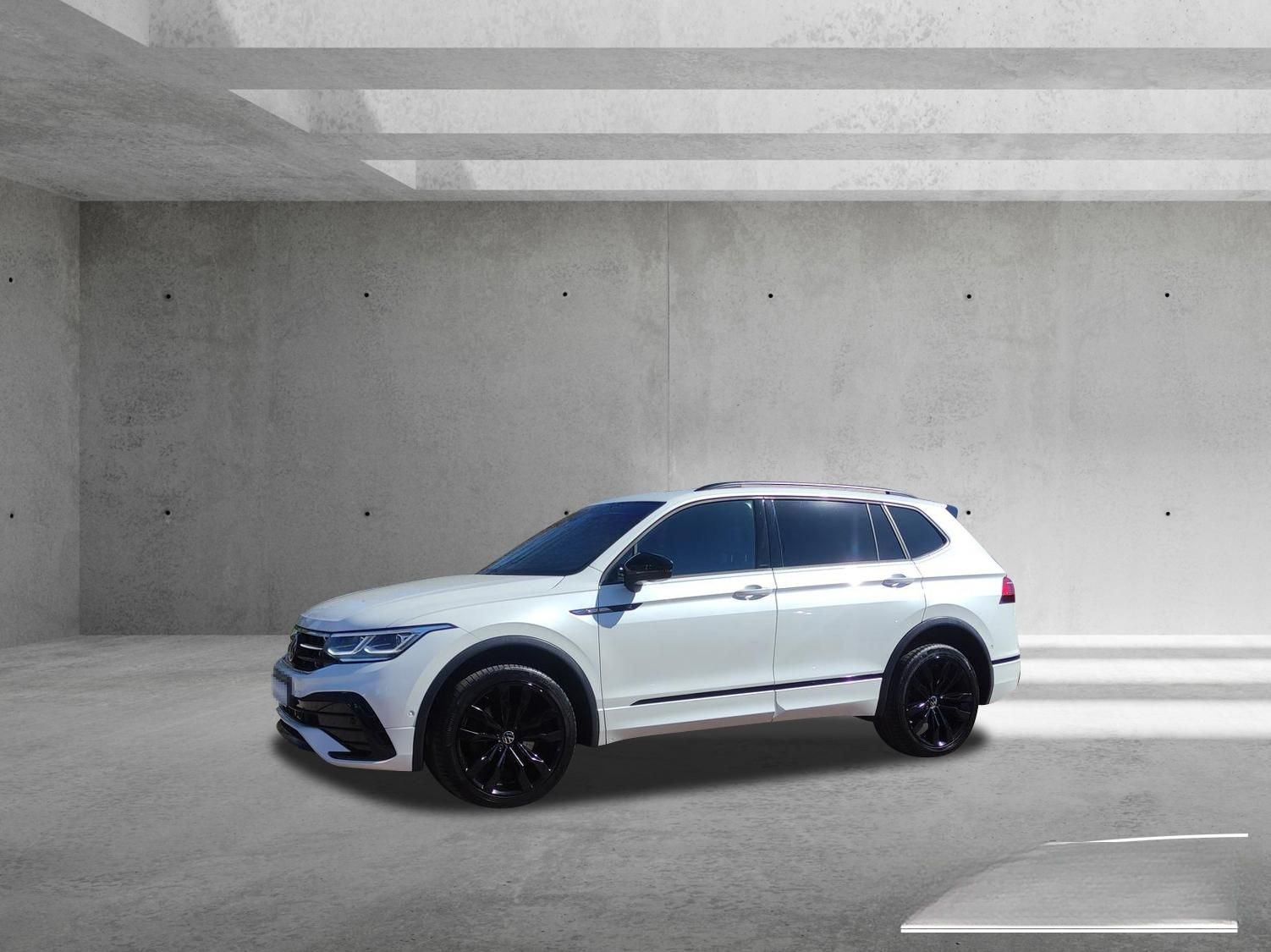 Volkswagen Tiguan R-Line 2.0 TDI+200PS+4M+Pano+AHZV+Standh+ foto 20