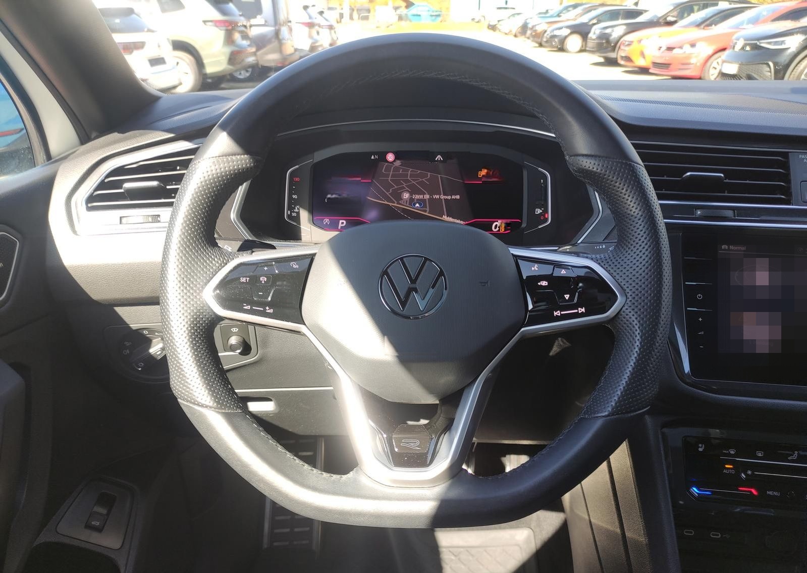 Volkswagen Tiguan R-Line 2.0 TDI+200PS+4M+Pano+AHZV+Standh+ foto 3