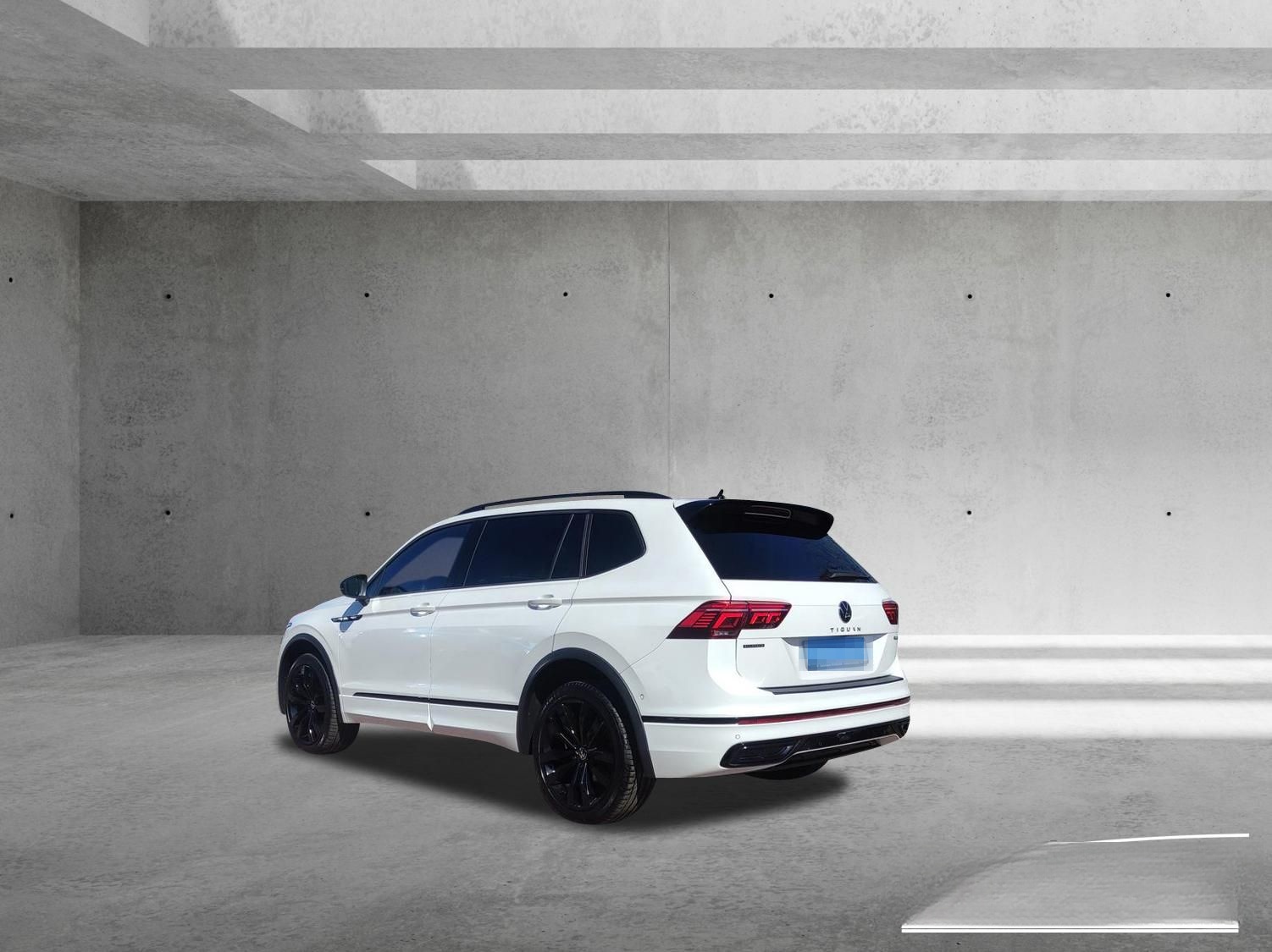 Volkswagen Tiguan R-Line 2.0 TDI+200PS+4M+Pano+AHZV+Standh+ foto 22