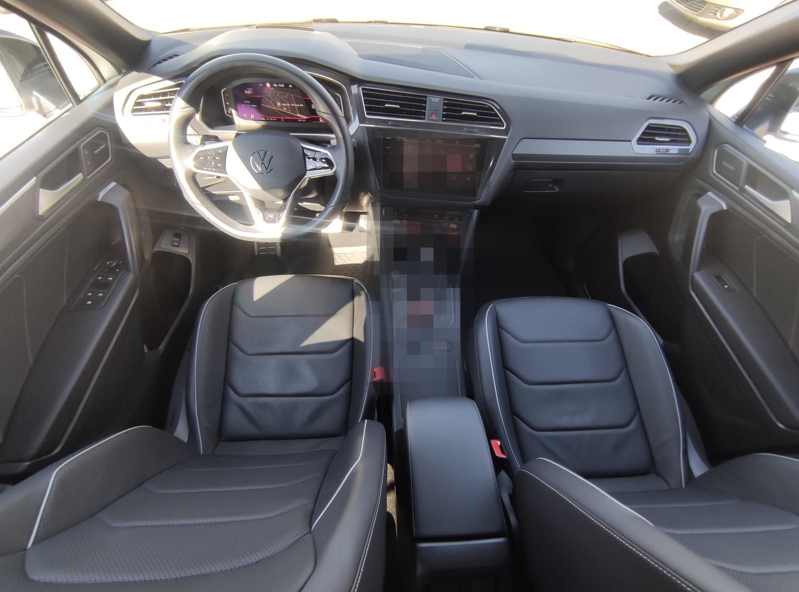 Volkswagen Tiguan R-Line 2.0 TDI+200PS+4M+Pano+AHZV+Standh+ foto 4