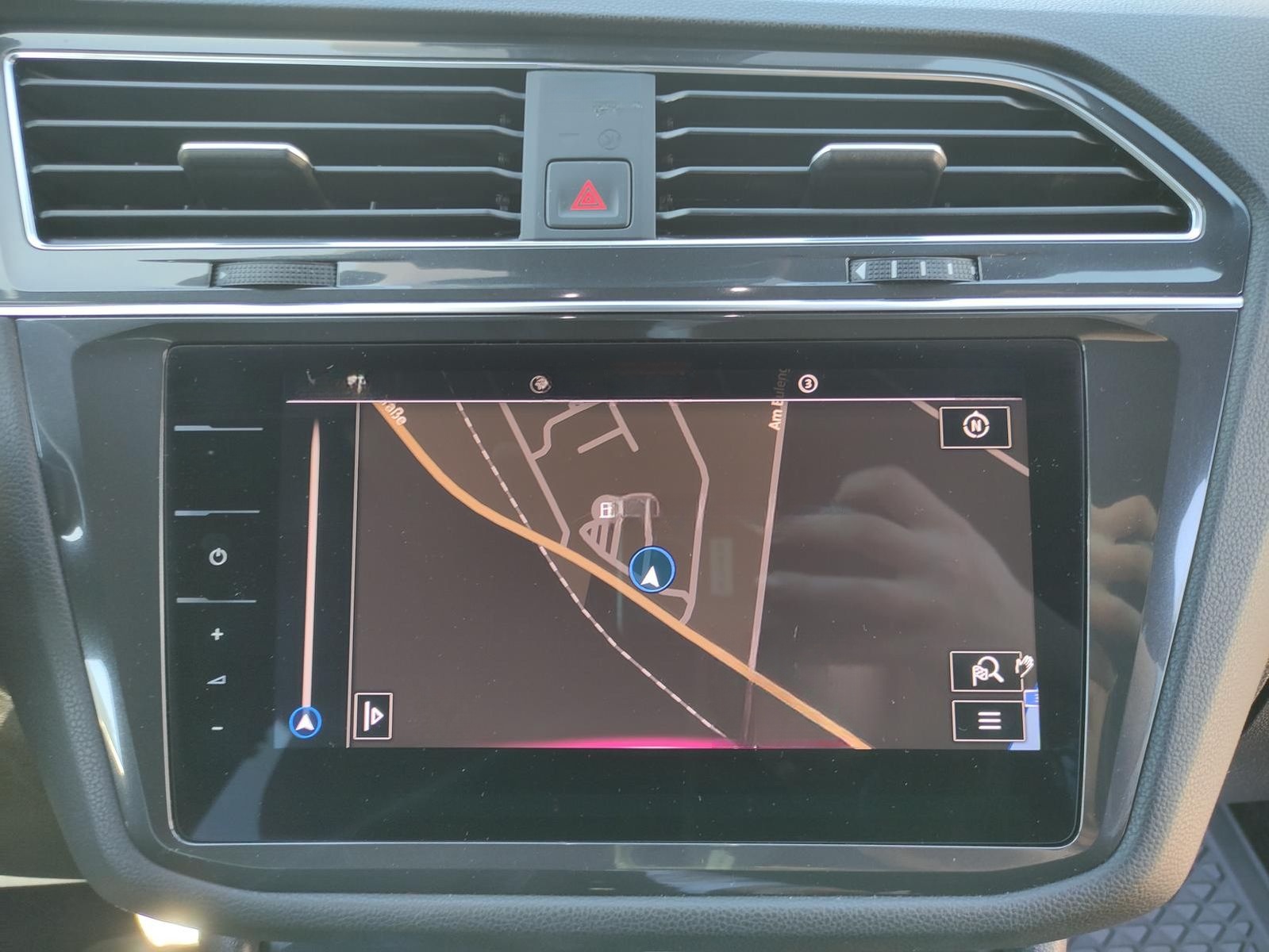 Volkswagen Tiguan R-Line 2.0 TDI+200PS+4M+Pano+AHZV+Standh+ foto 6