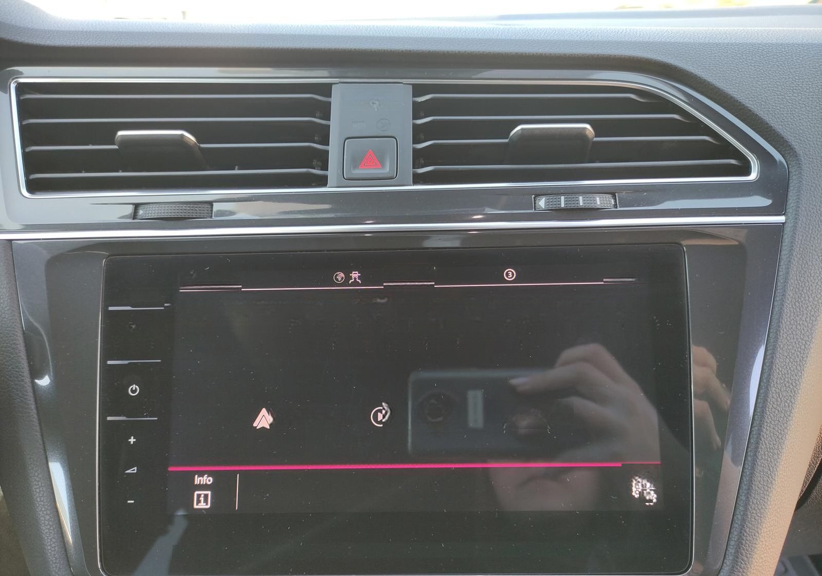 Volkswagen Tiguan R-Line 2.0 TDI+200PS+4M+Pano+AHZV+Standh+ foto 8