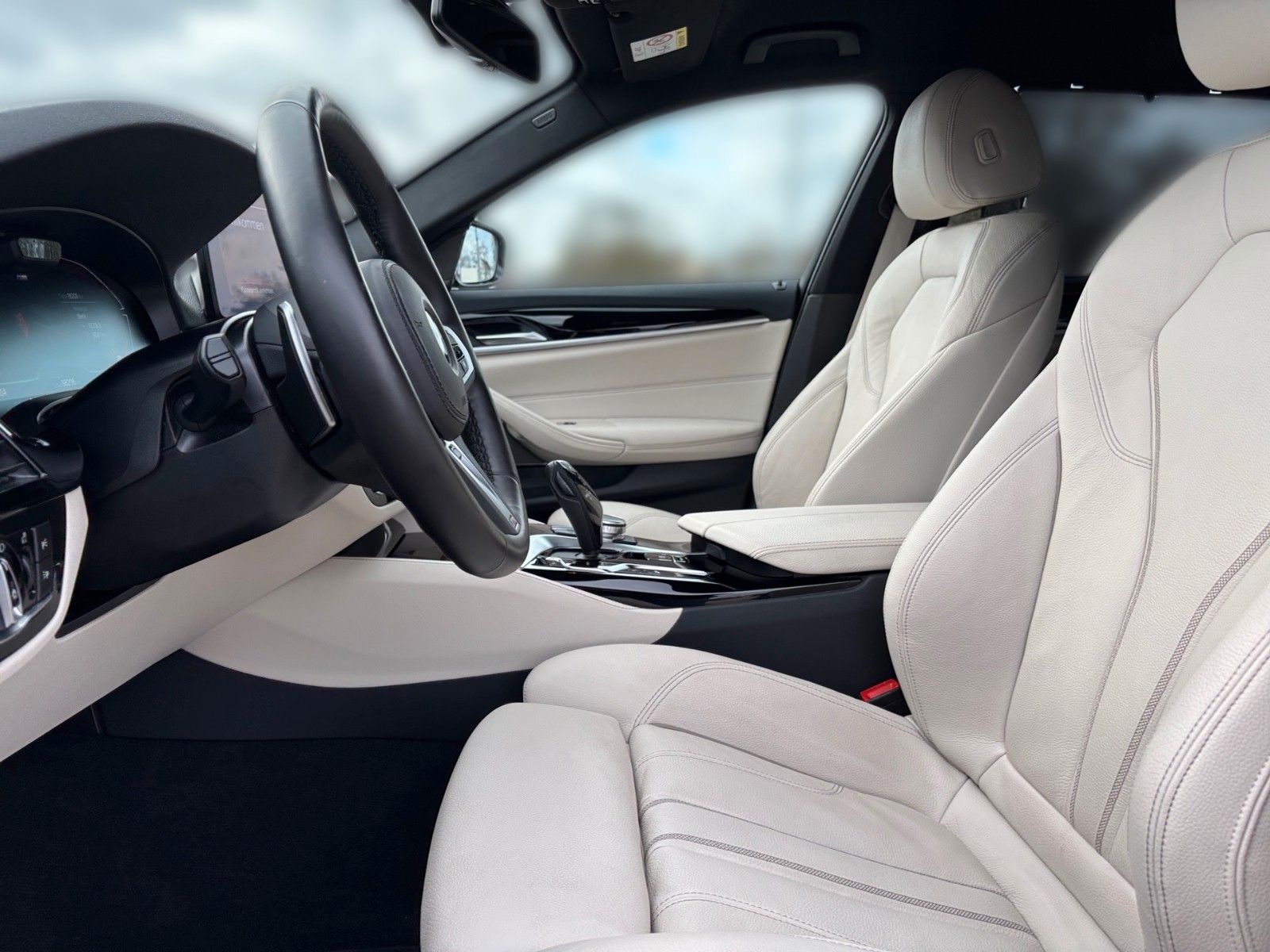 BMW 530d xDrive Touring M-Sport/Autom./ Mild-Hybrid foto 11