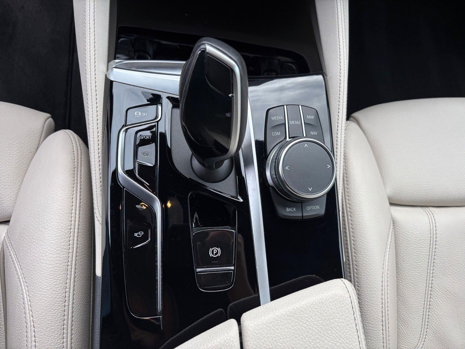 BMW 530d xDrive Touring M-Sport/Autom./ Mild-Hybrid foto 17