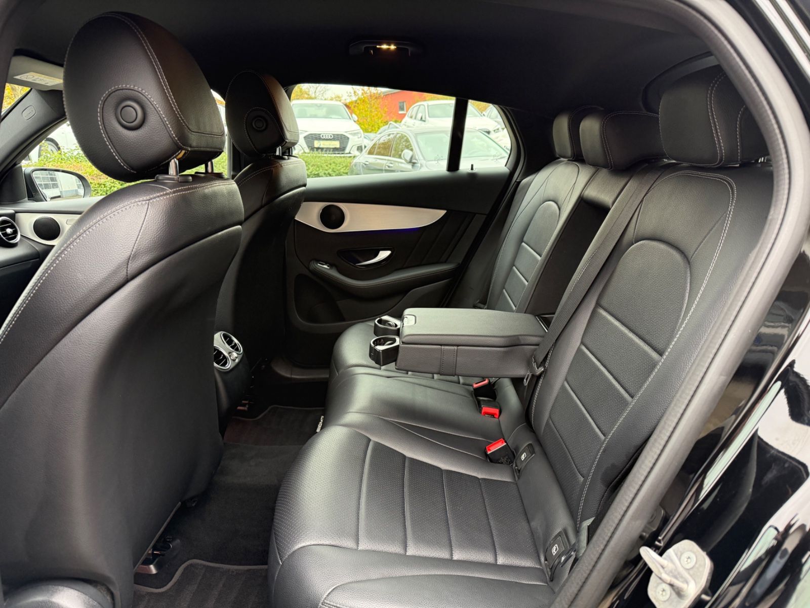 Mercedes-Benz GLC 200 Coupe 4Matic AMG LED Kamera Ambiente foto 13