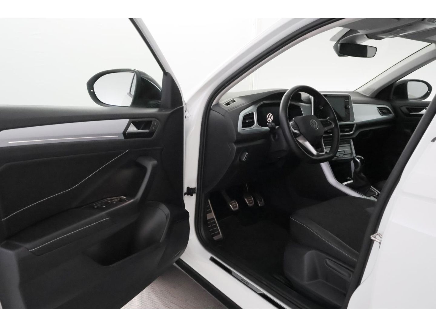 Volkswagen T-Roc 1.0 TSI Goal+LED+NAVI+VIRTUAL+PDC+KLIMA foto 16