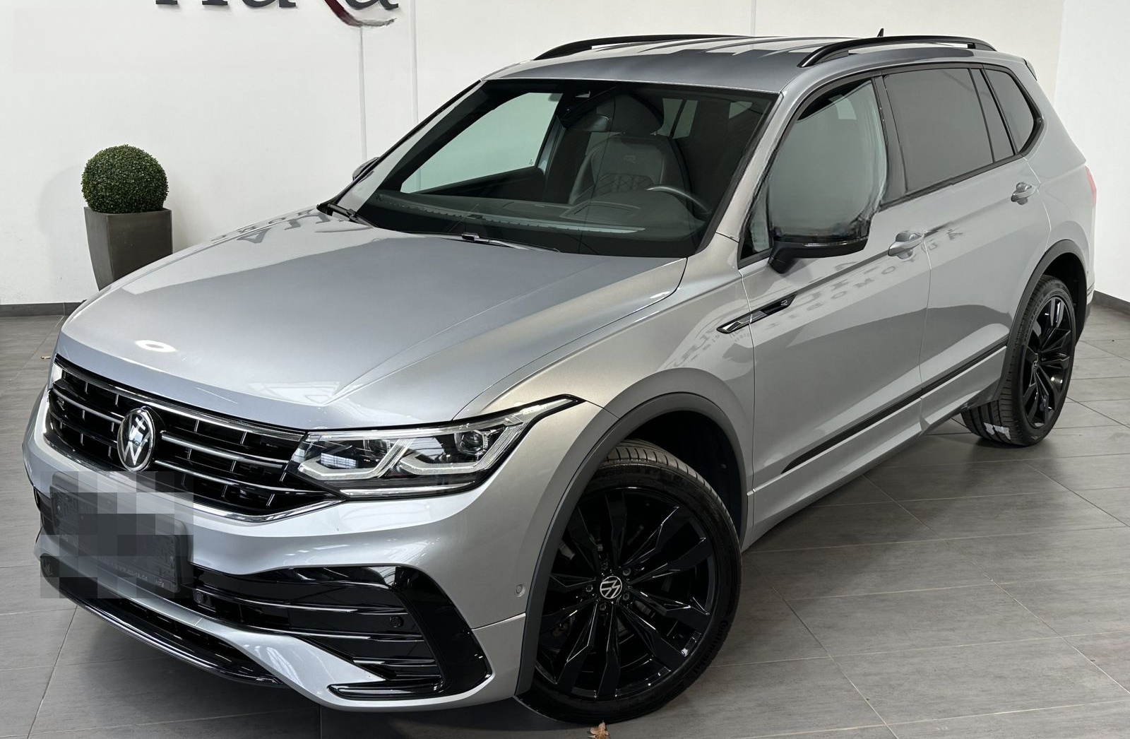 Volkswagen Tiguan Allspace 4M R-Line Black NAV+LED+AHK+360° foto 2