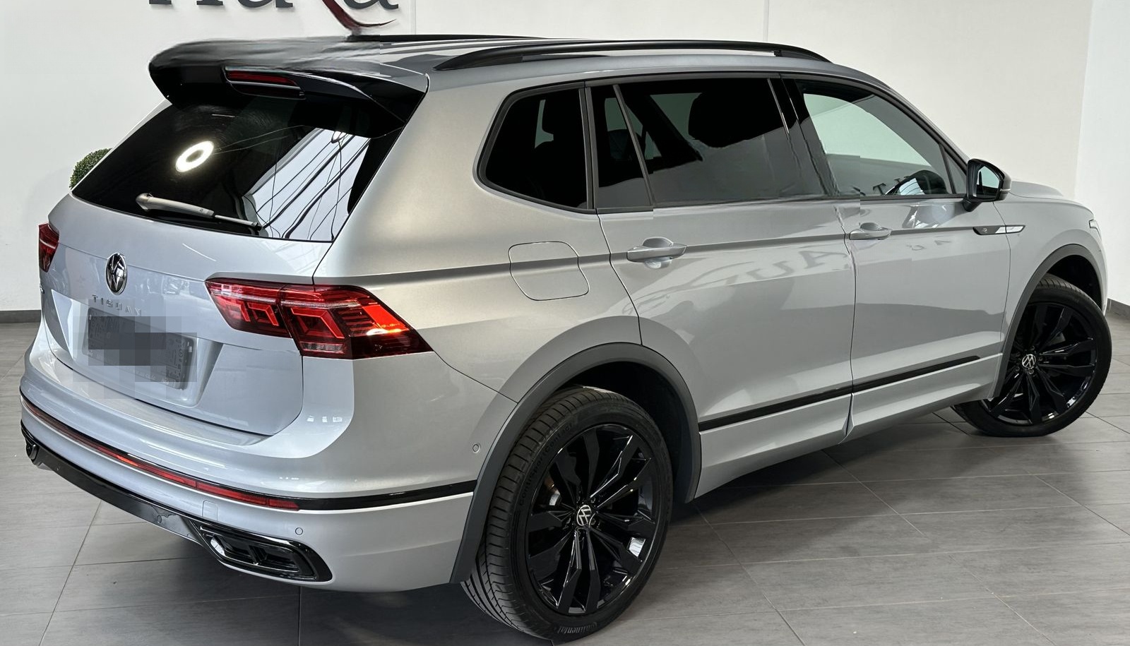 Volkswagen Tiguan Allspace 4M R-Line Black NAV+LED+AHK+360° foto 5