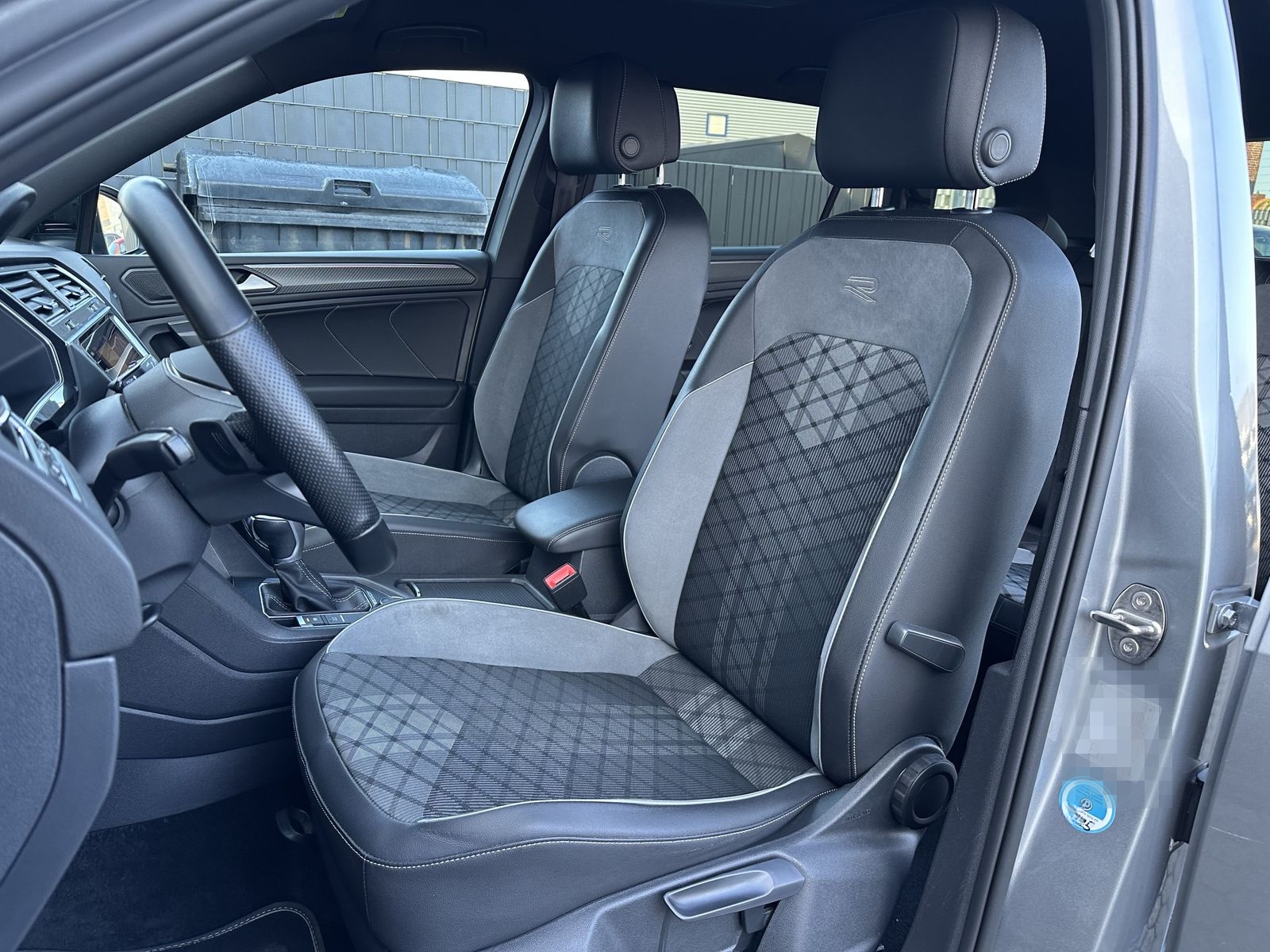 Volkswagen Tiguan Allspace 4M R-Line Black NAV+LED+AHK+360° foto 9