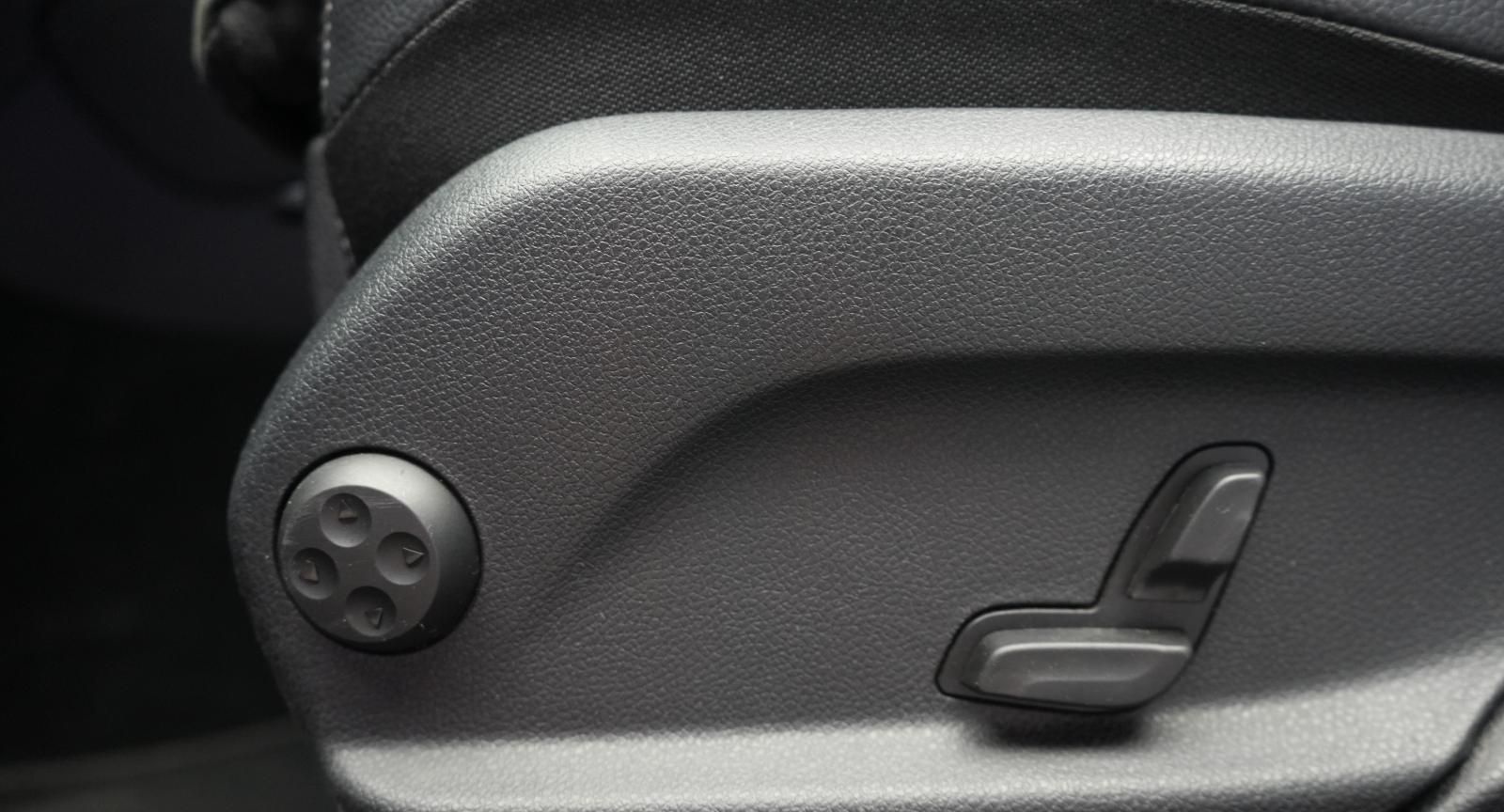 Mercedes-Benz GLC 400 d 4Matic 9G-Tronic AMG Distronic/Kamera/ foto 22