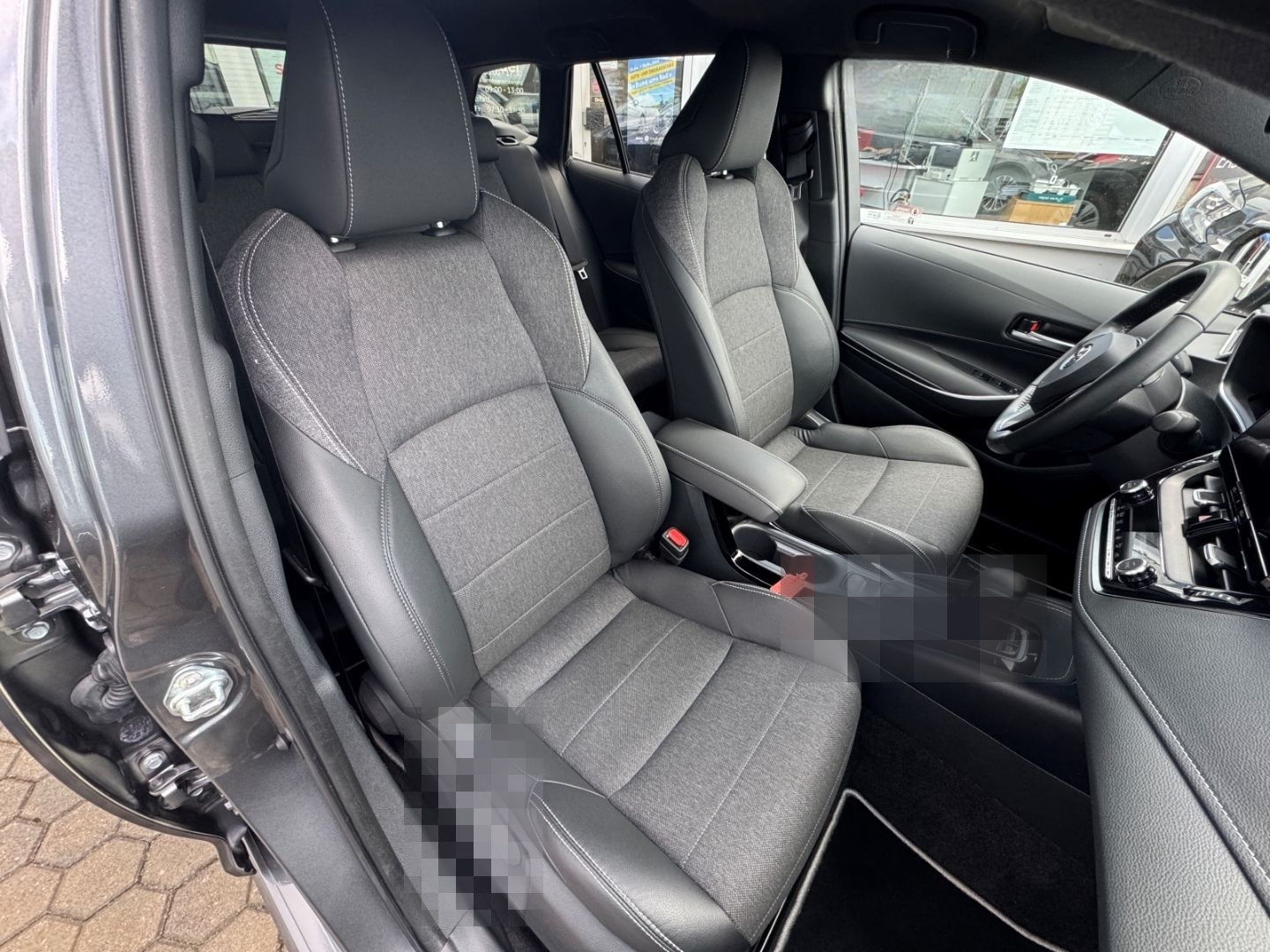 Toyota Corolla 1.8 Hybrid Touring Sports Teamplayer*Tec foto 6