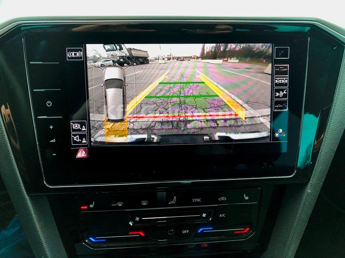 Volkswagen Passat 2.0tdi DSG NaviPro Matrix Kamera foto 3