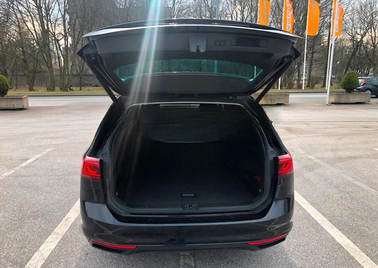 Volkswagen Passat 2.0tdi DSG NaviPro Matrix Kamera foto 21