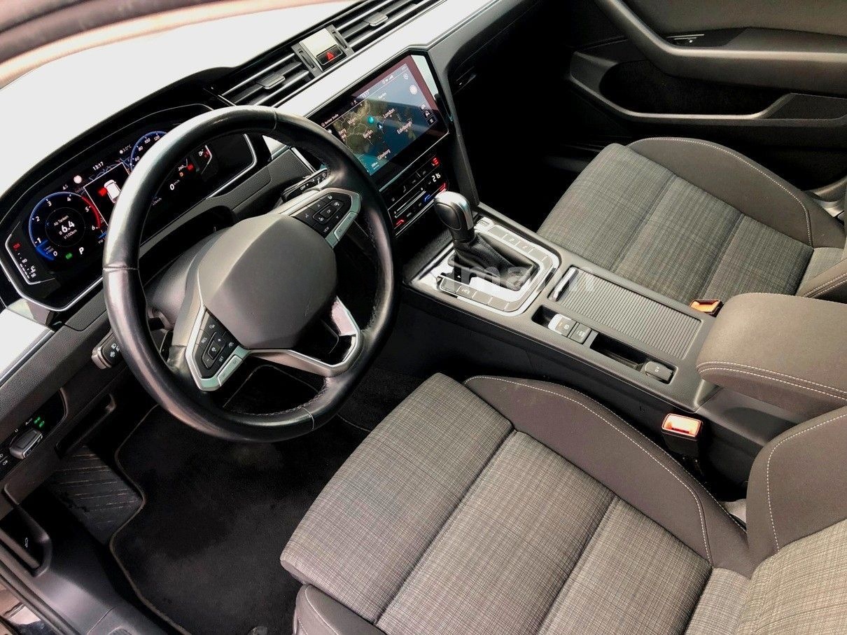 Volkswagen Passat 2.0tdi DSG NaviPro Matrix Kamera foto 4