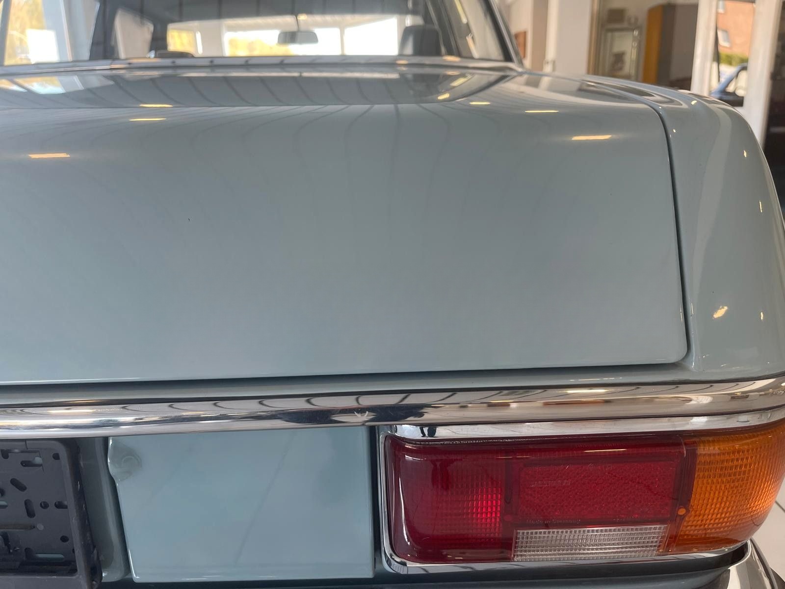 Mercedes-Benz 200/8 Limousine - Automatik - AHK - Oldtimer foto 4