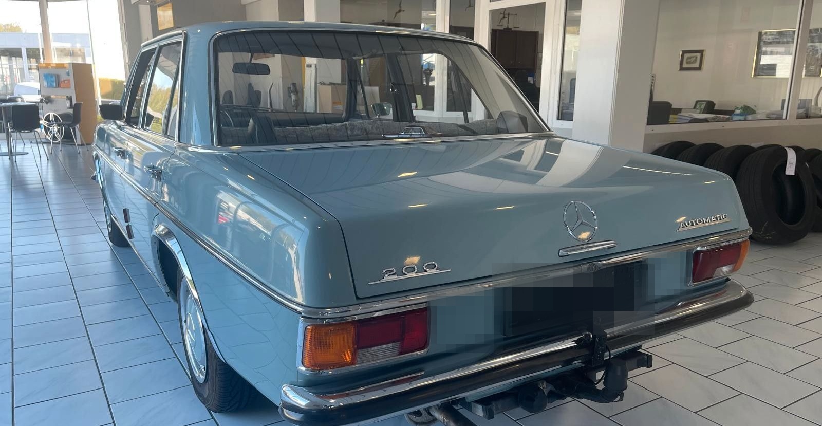 Mercedes-Benz 200/8 Limousine - Automatik - AHK - Oldtimer foto 5