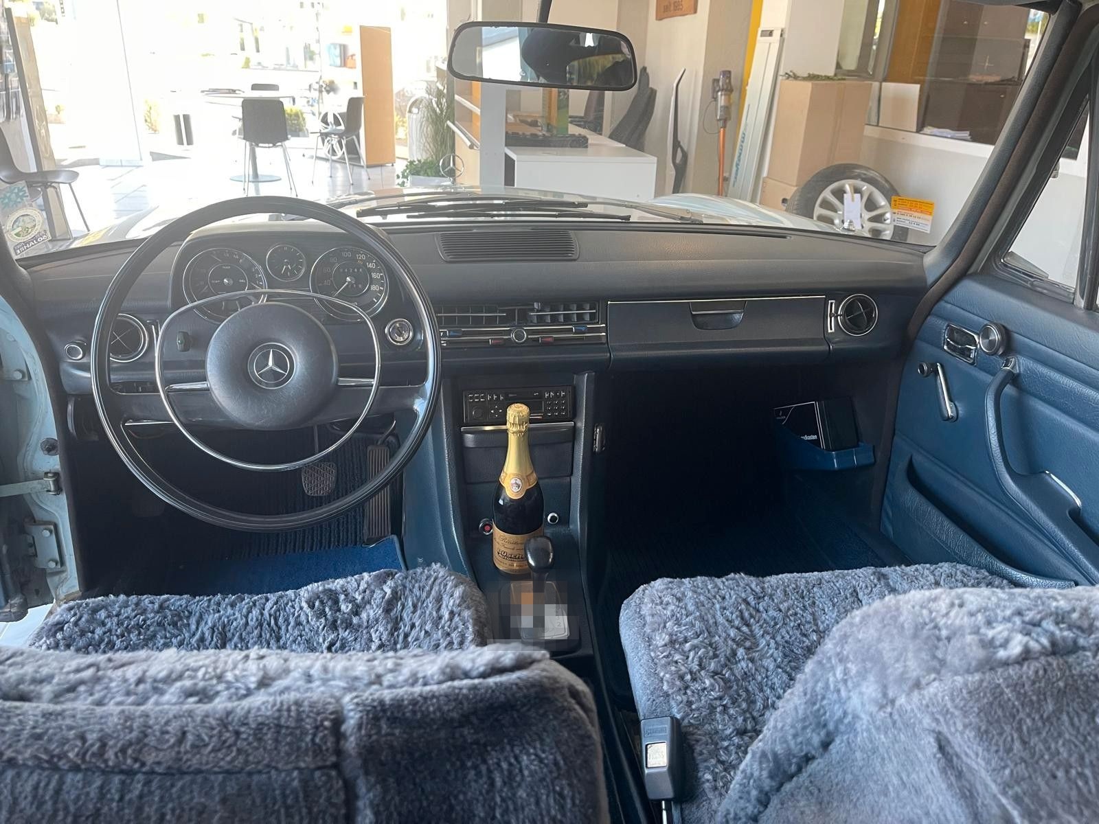 Mercedes-Benz 200/8 Limousine - Automatik - AHK - Oldtimer foto 7