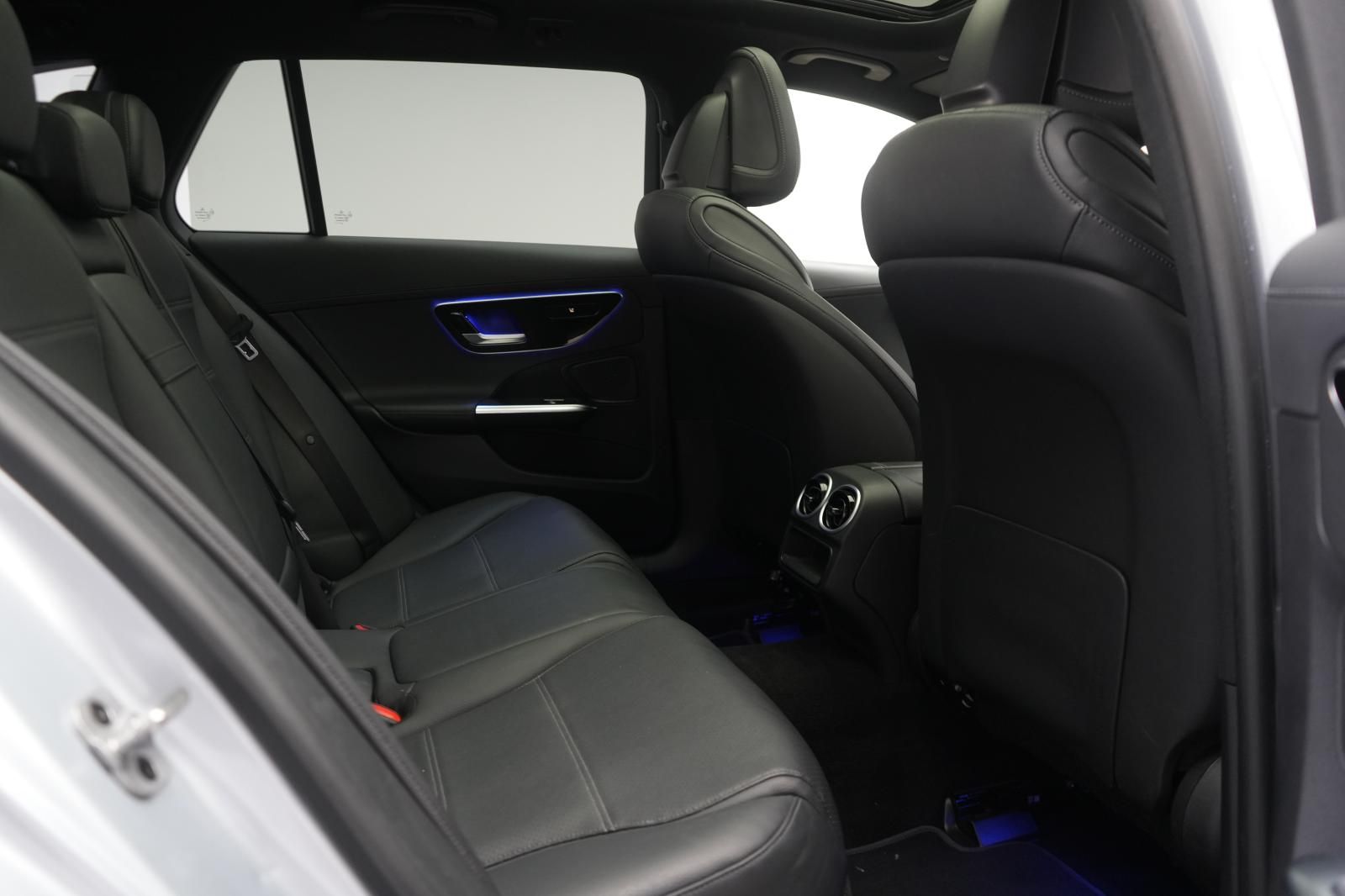 Mercedes-Benz C 220 d T 9G-Tronic AMG Leder/Distronic/HUD/Pano foto 8