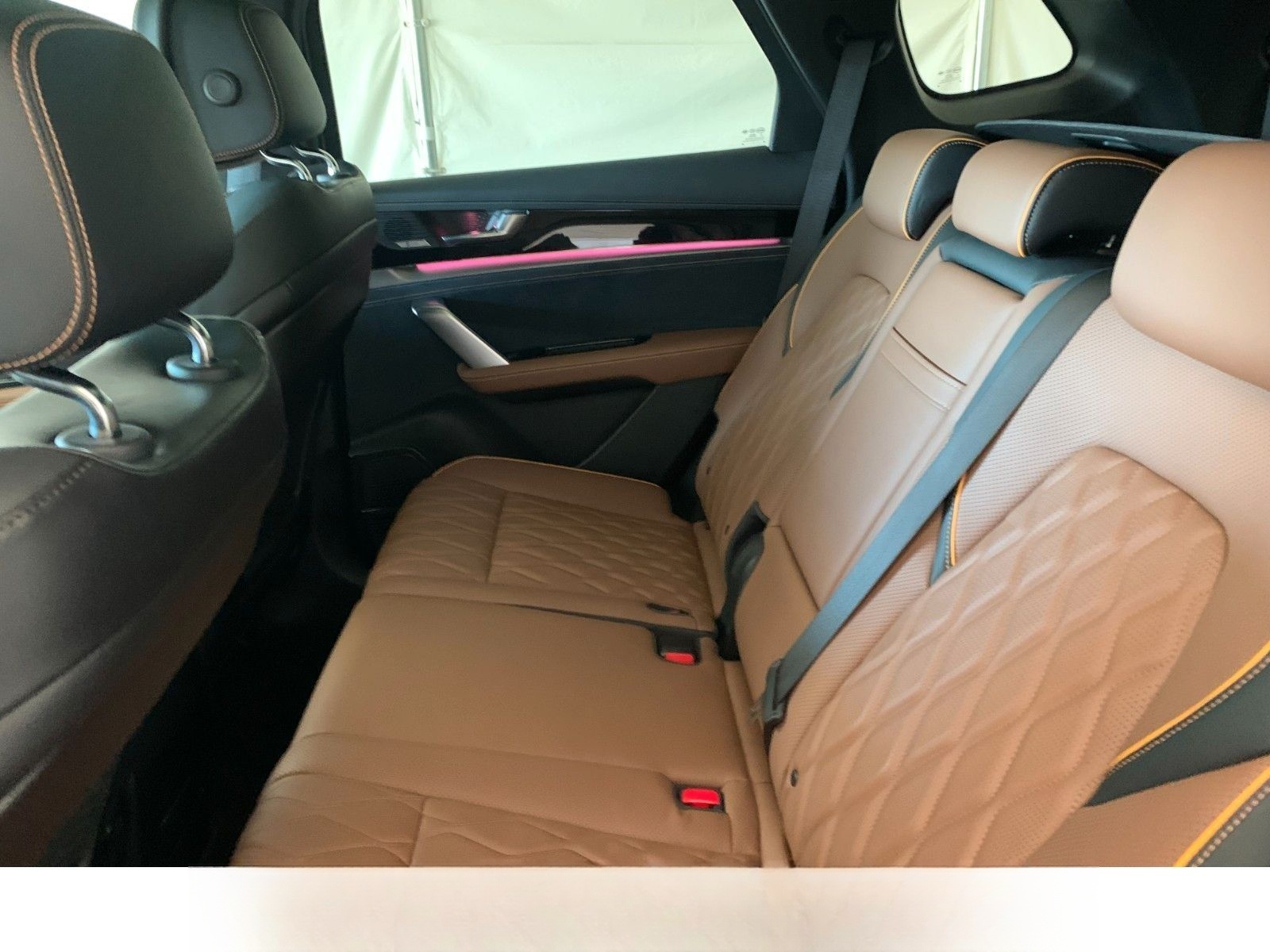 BYD Tang AWD 7-Si Flagship 22" ACC Pano DigTacho DAB foto 9