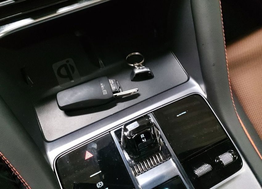 BYD SEAL U DM-i 26.6 kWh FWD Comfort ACC/360°/Pano foto 7