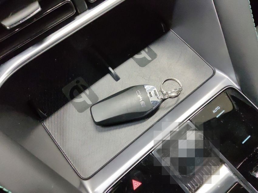 BYD SEAL U DM-i 26.6 kWh FWD Comfort ACC/360°/Pano foto 12