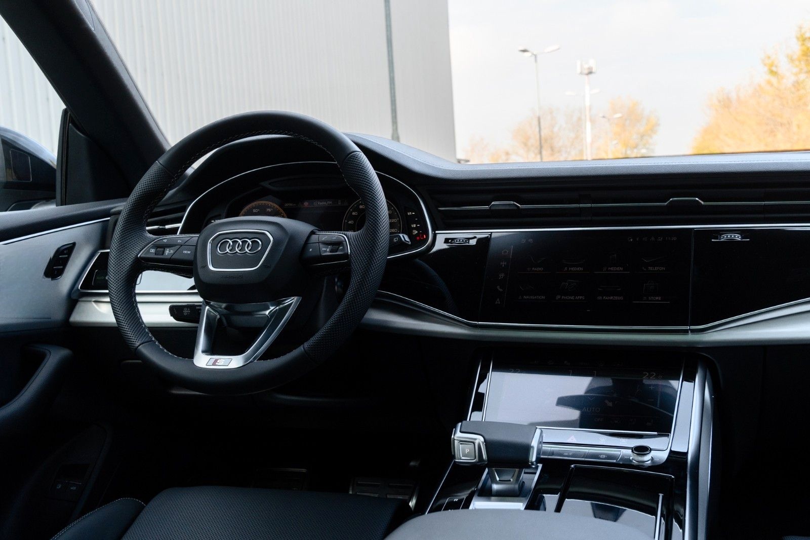 Audi Q8 60 TFSIe SLINE.MATRIX.LUFTF.PANO.HUD.LHZ.AHK foto 13
