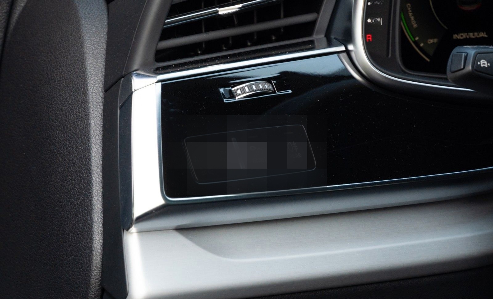 Audi Q8 60 TFSIe SLINE.MATRIX.LUFTF.PANO.HUD.LHZ.AHK foto 23